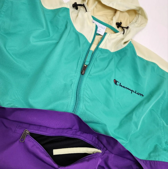 Champion Lightweight Pullover Windbreaker - Picture 2 of 4